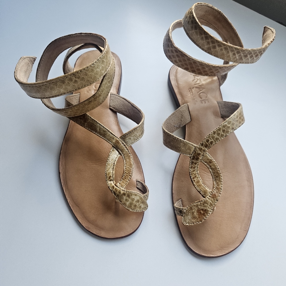 L*Space By Monica Wise × Cocobelle Snake Wrap Thong Flat Sandals - Picture 4 of 14